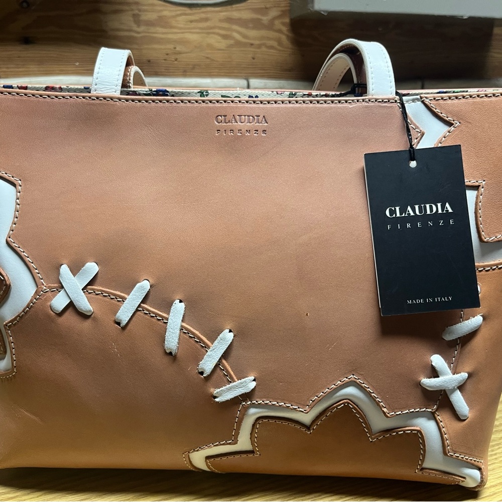 Claudia Firenze Tan Leather Shoulder Bag